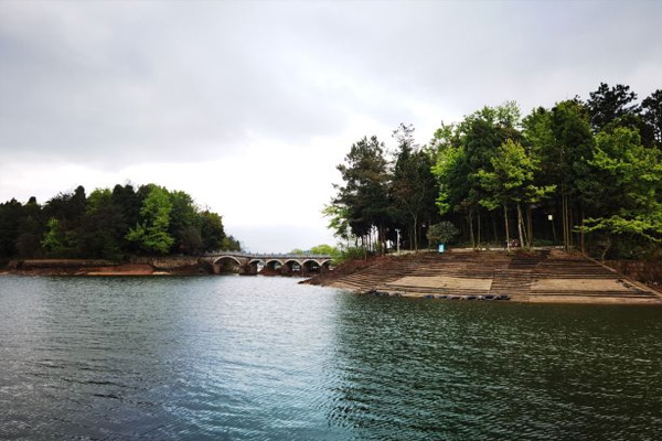 万佛湖风景区旅游攻略 万佛湖风景区介绍-门票价格-开放时间-交通-天气