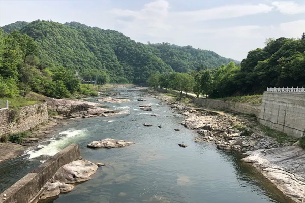 燕子河大峡谷旅游攻略 燕子河大峡谷风景区简介-门票价格-开放时间-交通-天气