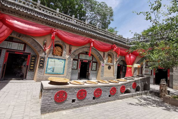 陕州地坑院旅游攻略 陕州地坑院简介-门票价格-开放时间-交通-地址-天气
