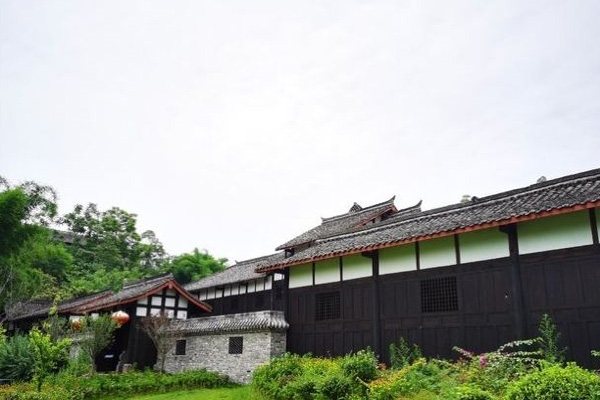 宝箴塞旅游攻略 宝箴塞简介-门票价格-开放时间-交通-地址-天气